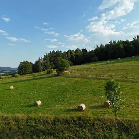Laka W Stolowych Chill Lezyce Lodge *