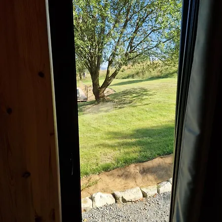 Lodge Laka W Stolowych Chill Lezyce